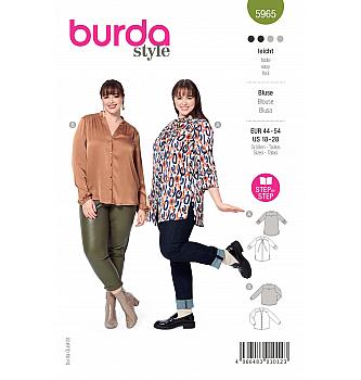 Kroj Bluza z ramenskim sedelcem in gubicami