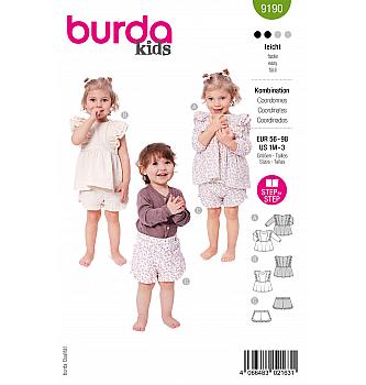 Kroj Komplet - bluza in kratke hlače z volančki