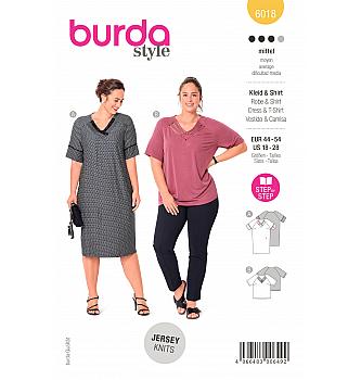 Kroj Obleka in bluza z unikatnim V izrezom